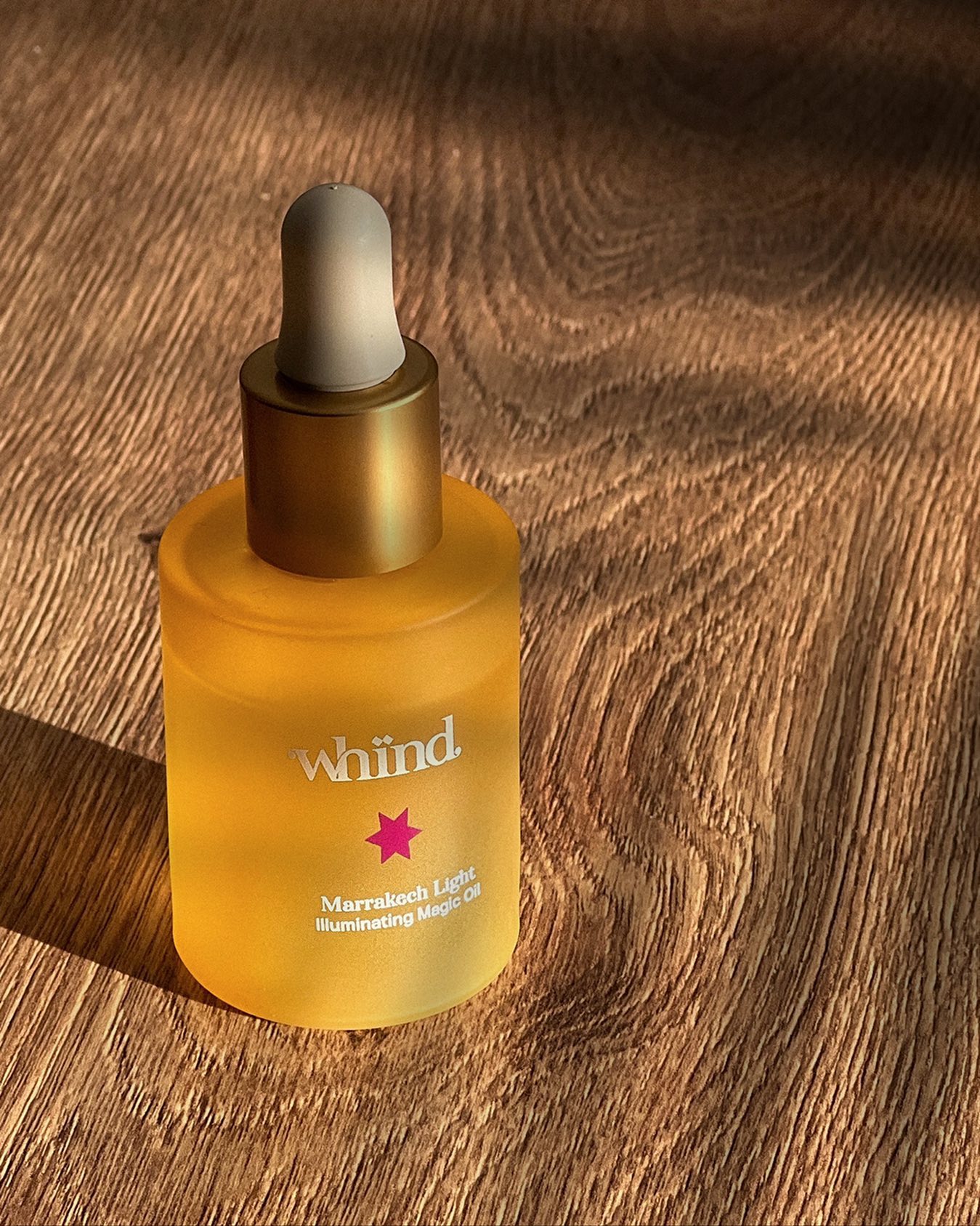 ad/pr* • @whind Marrakech Light Illuminating Magic Oil* - a lightweight oil that deeply nourishes even the driest of skins ✨

TEXTURE
The oil is very thin and light in consistency, I find 2 drops is easily massaged across my face without any drag or tugging of the skin. The oil absorbs in to the skin super quickly, leaving behind a beautiful healthy glow but no heavy or greasy feeling. 

SKIN TYPES
The Marrakech Light Illuminating Magic Oil is non-comedogenic and suitable for all skin types. 

For 4 of the 7 weeks I’ve been using this, I was on Isotretinoin/Accutane which left me with extremely dry and cracked skin on my chin and sides of my nose. I found this oil soothing, nourishing and never irritating those on patches where my skin was really struggling.

Before Accutane, my skin was extremely oily and I found many oils very thick and heavy feeling on my skin, so I know this struggle of finding a good one! If you have oily skin, I think you’d like the Marrakech Light oil - it feels weightless on the skin. Also, their Atlas Pure detoxifying clay mask is *incredible*. 

WHEN TO USE
You can use this oil daily, morning and evening. For my morning routine, I like to add 1 drop into my moisturiser if my skin is feeling dry and I want some extra glow that day. At night, I apply 3-4 drops after my moisturiser (and breathe in the heavenly amber scent). 

INGREDIENTS (from whind.com)
• Argan Oil: Hydrating, regenerating, restructuring and skin-softening.
• Jojoba Oil: The super hydrator.
• Almond Oil: Soothes and conditions the skin.
• Desert Date Oil: Known for dry touch and quick penetration.
• Apricot Oil: The antioxidant powerhouse.
• Olive Oil Complex: The super-sinking natural alternative to silicone.
• Prickly Pear Oil: Helps build skin's moisture barrier.
• Meadowfoam Oil: Rich in unsaturated fatty acids, it can repair the skin.
• Crambe Abyssinica Seed Oil: Nourishes skin without any greasy after-feel.
• Amber: Naturally scented. A hypnotic and warm scent, evocative of sun-kissed climes.

#WhindGlow

ad info: pr product*, not paid/sponsored.
